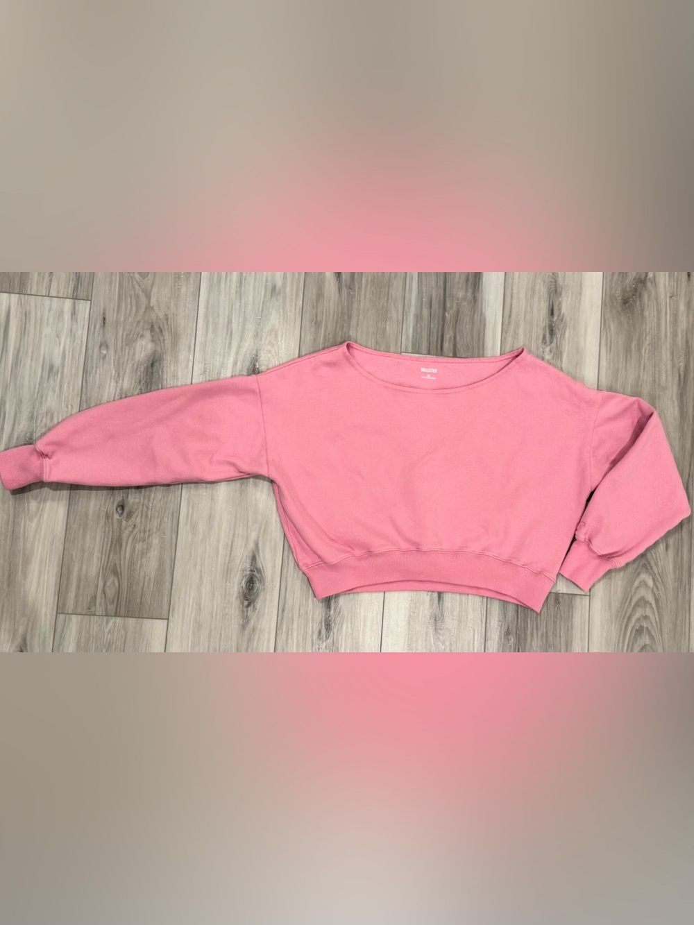 Hollister Cropped Pink Crewneck Sweatshirt - Picture 3 of 3